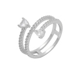 טבעת כסף עם לבבות משובצים אבני זירקון