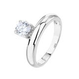 טבעת כסף עם אבן זירקון