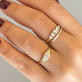 טבעת זהב 14K שורה מדורגת משובצת יהלומי מעבדה