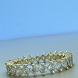 טבעת ציפוי זהב משובצת יהלומים בעיצוב שיניים