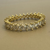 טבעת ציפוי זהב משובצת יהלומים בעיצוב שיניים