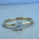 טבעת סוליטר זהב 14K