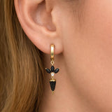 עגילי חישוק מעוצבים מזהב 14 קראט עם לוטוס ושפיץ משובים זרקונים